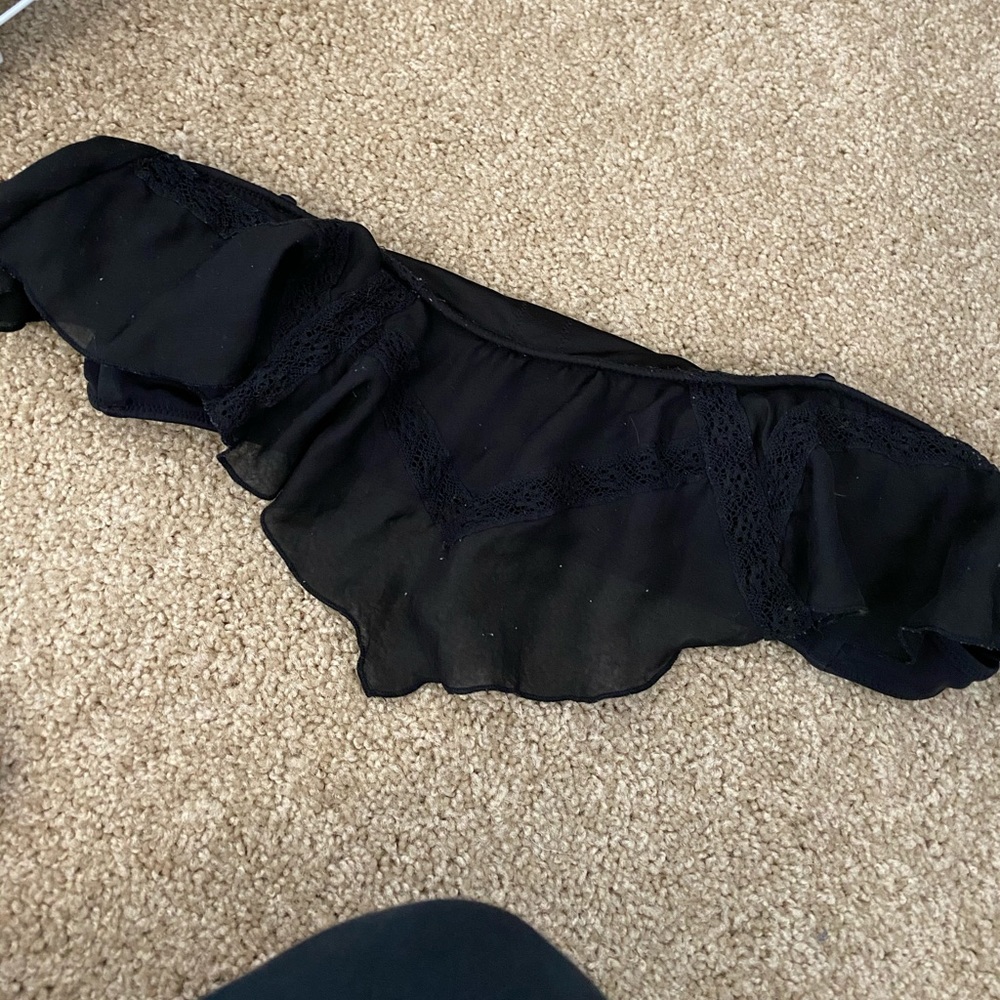 VS black bandeau top